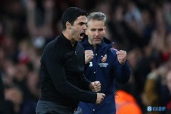 曼联防守危机：球员失误频发，球队士气受挫，亟需加强纪律